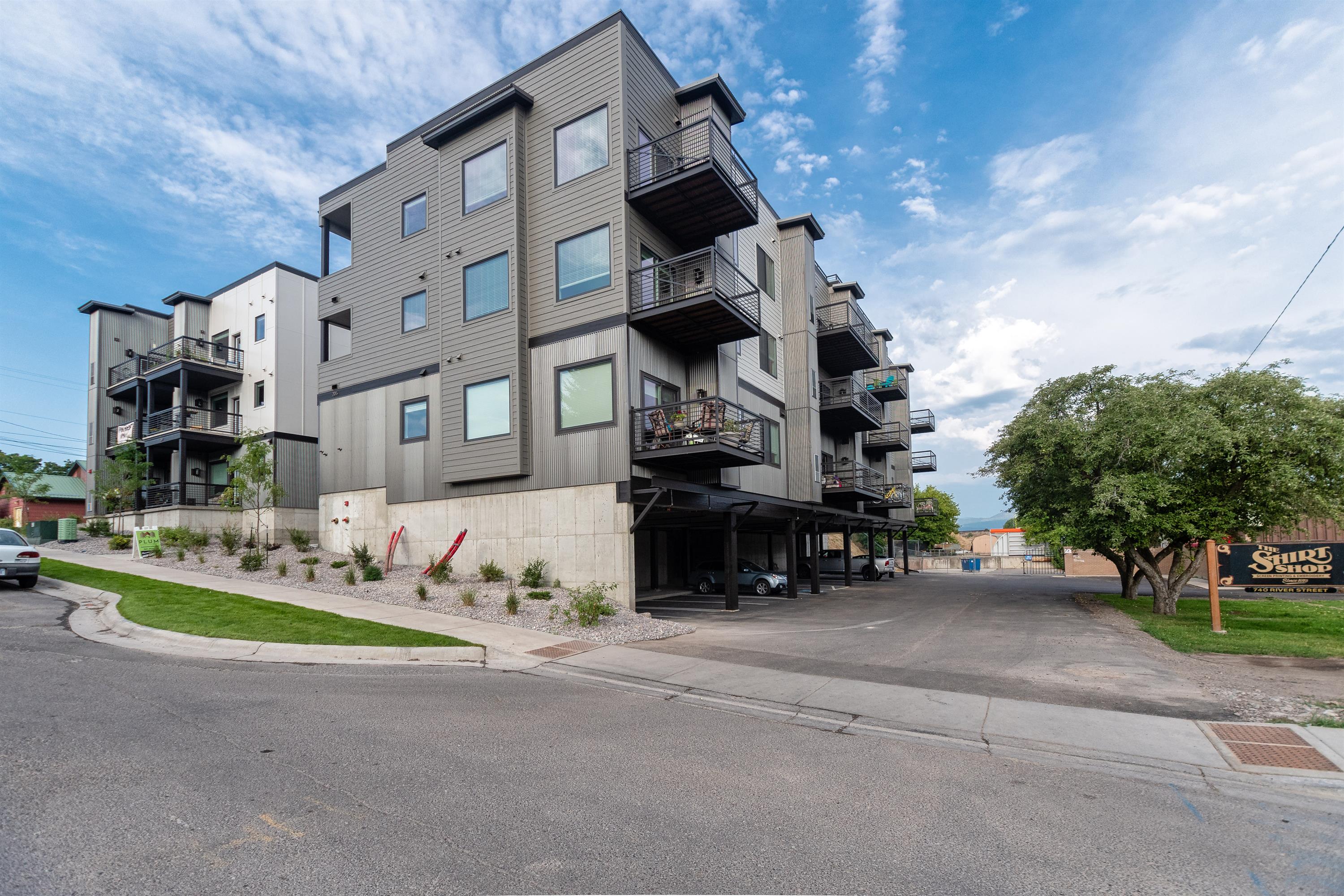 205 Hickory St.
